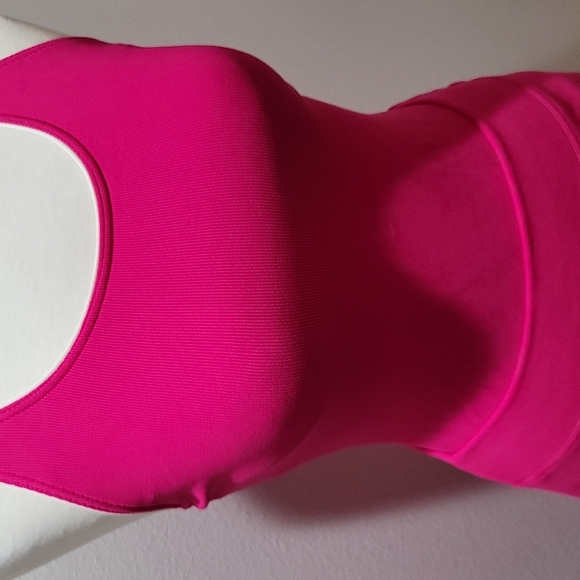 LANDS END BRIGHT NEON PINK BARBIECORE ACTIVEWEAR MINI SKIRT SET SZ 12 TOP SZ 8 - Picture 13 of 13